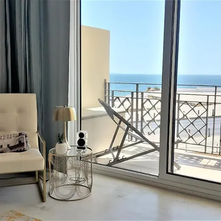 Potato At Front & Sea View Апартаменты *