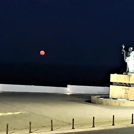 Potato At Front & Sea View Lägenhet