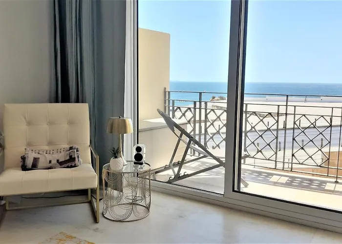 Potato At Front & Sea View Apartment *